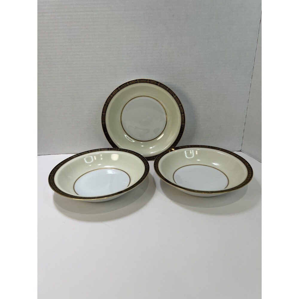 WAKO China Ivory Gold Trim Design Japan 3 Rim Fruit Dessert Bowls 5 5/8" .